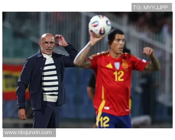 保加利亚足球明星球员的辉煌历程与成就探讨 保加利亚足球明星球员的辉煌历程与成就探讨