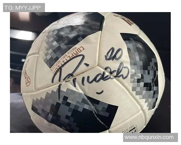 足球明星签名艺术创作与仿写技巧探索之旅